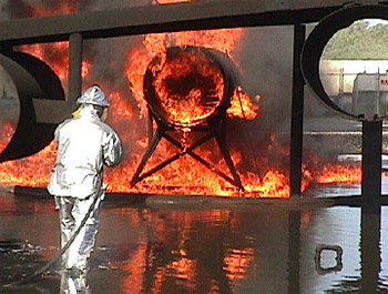 Figure 2.1.1: 3-D foam application to a 3-D flowing fuel fire. figure 2.2.2