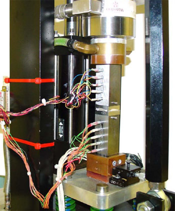 Thermal interface material test apparatus Thermal interface material test apparatus
