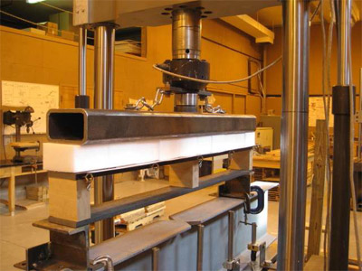 Figure 3.2 Testing setup for a simulation of pallet storage rack. figure 3.2